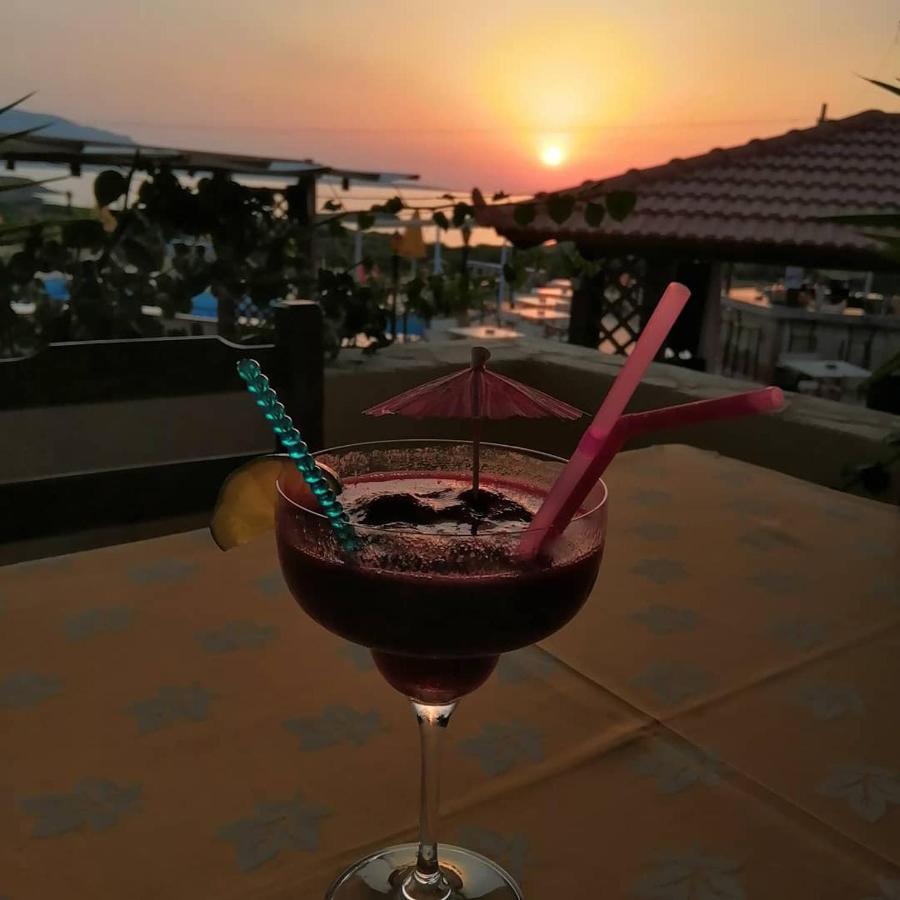 Bella Vista Hotel "By Checkin" ヘルソニソス エクステリア 写真